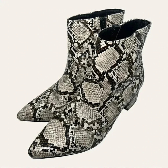 Women’s QUPID ANKLE BOOTIES FAUX SNAKE‎ SKIN SIZE 7.5 - Picture 6 of 15